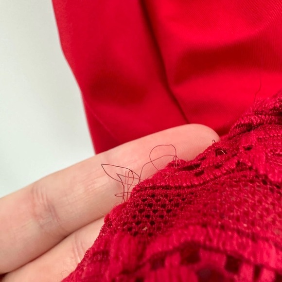 Body Form Red V-Neck Wide Strap Pullover Lace Hem Tank Top Women's Plus Size 2X - Picture 4 of 11